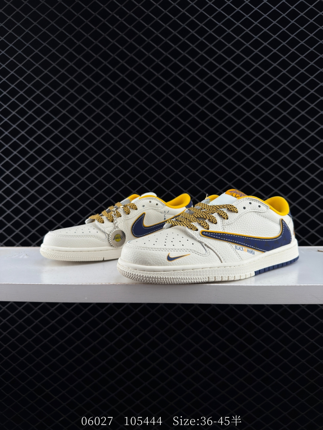 Travis Scott x Air Jordan 1 ” Reverse Mocha “